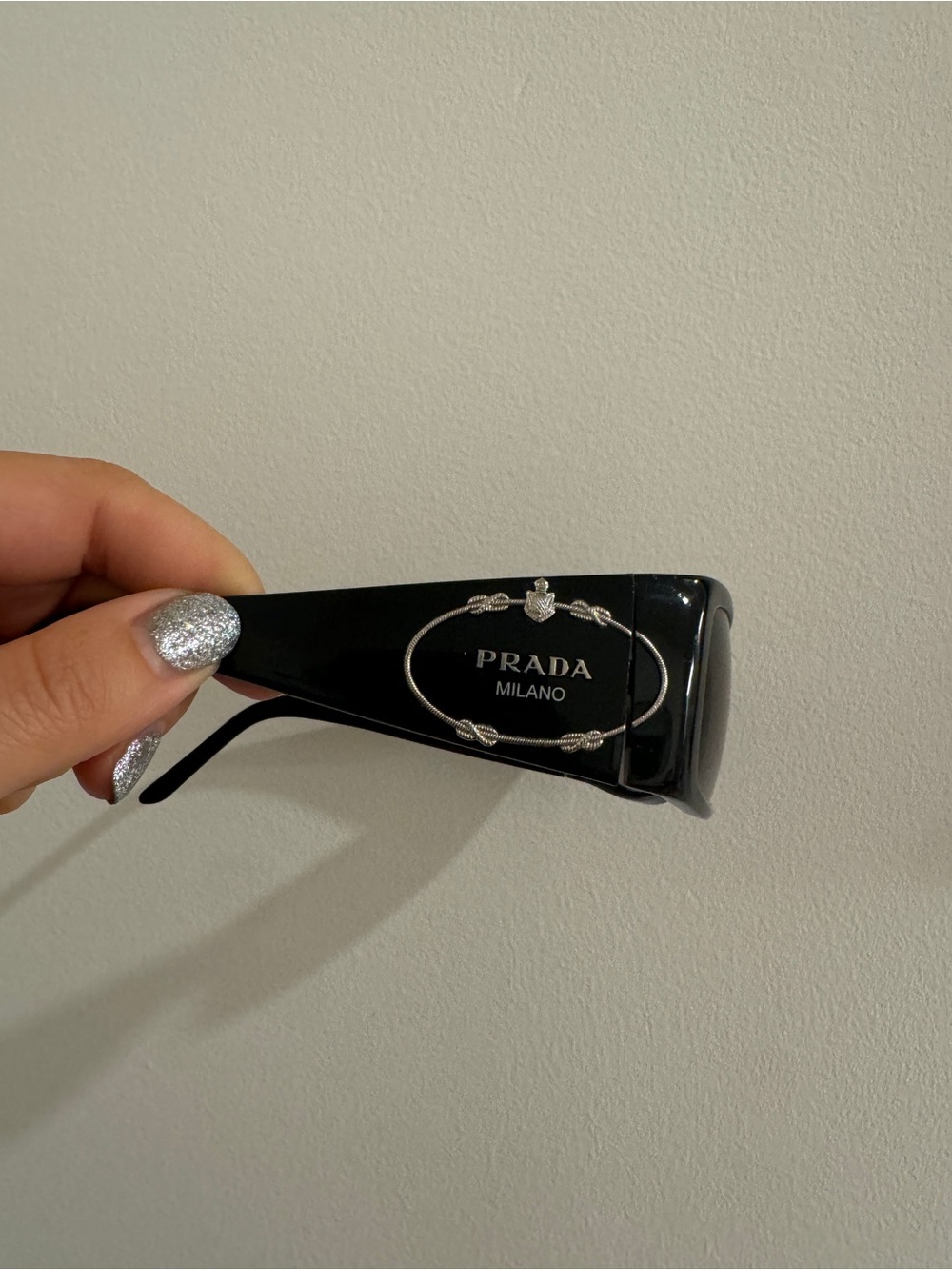 Prada Black Rectangular Logo Vintage Sunglasses with Gradient Lenses - Picture 3 of 7